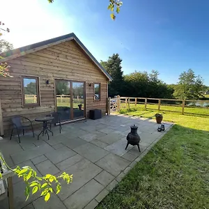 Lakeside Holiday home Eastleigh